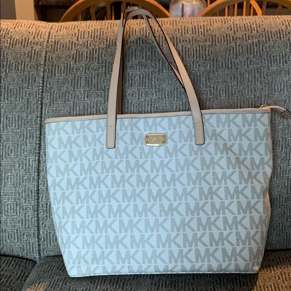 Michael Kors tote